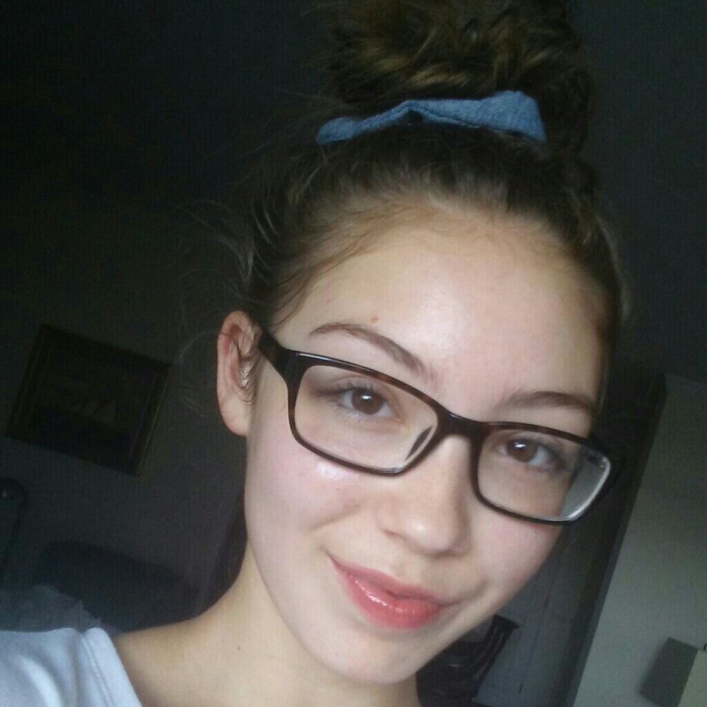 Meet your Posher, Hailey